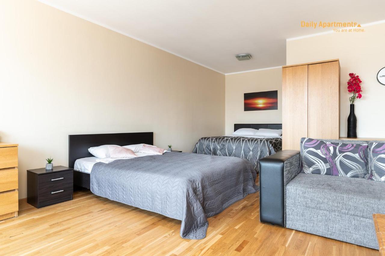 Luxury Suites - Viru Keskus By Rikas Hotels Tallinn Buitenkant foto