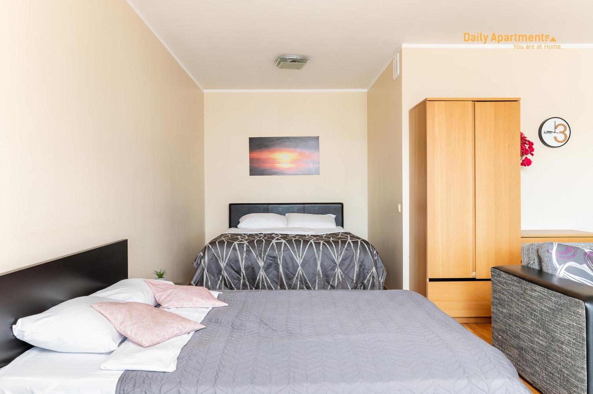 Luxury Suites - Viru Keskus By Rikas Hotels Tallinn Buitenkant foto